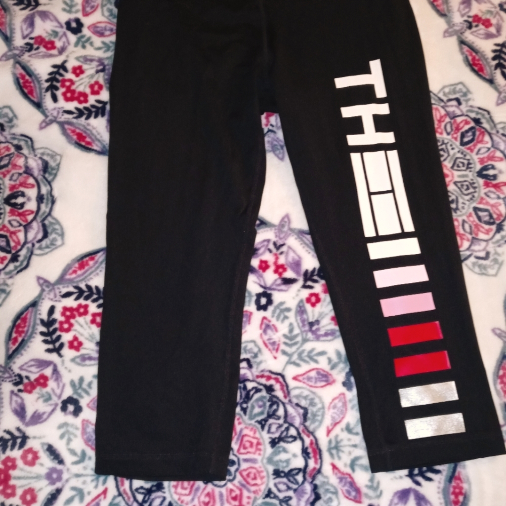 Women's sport capris